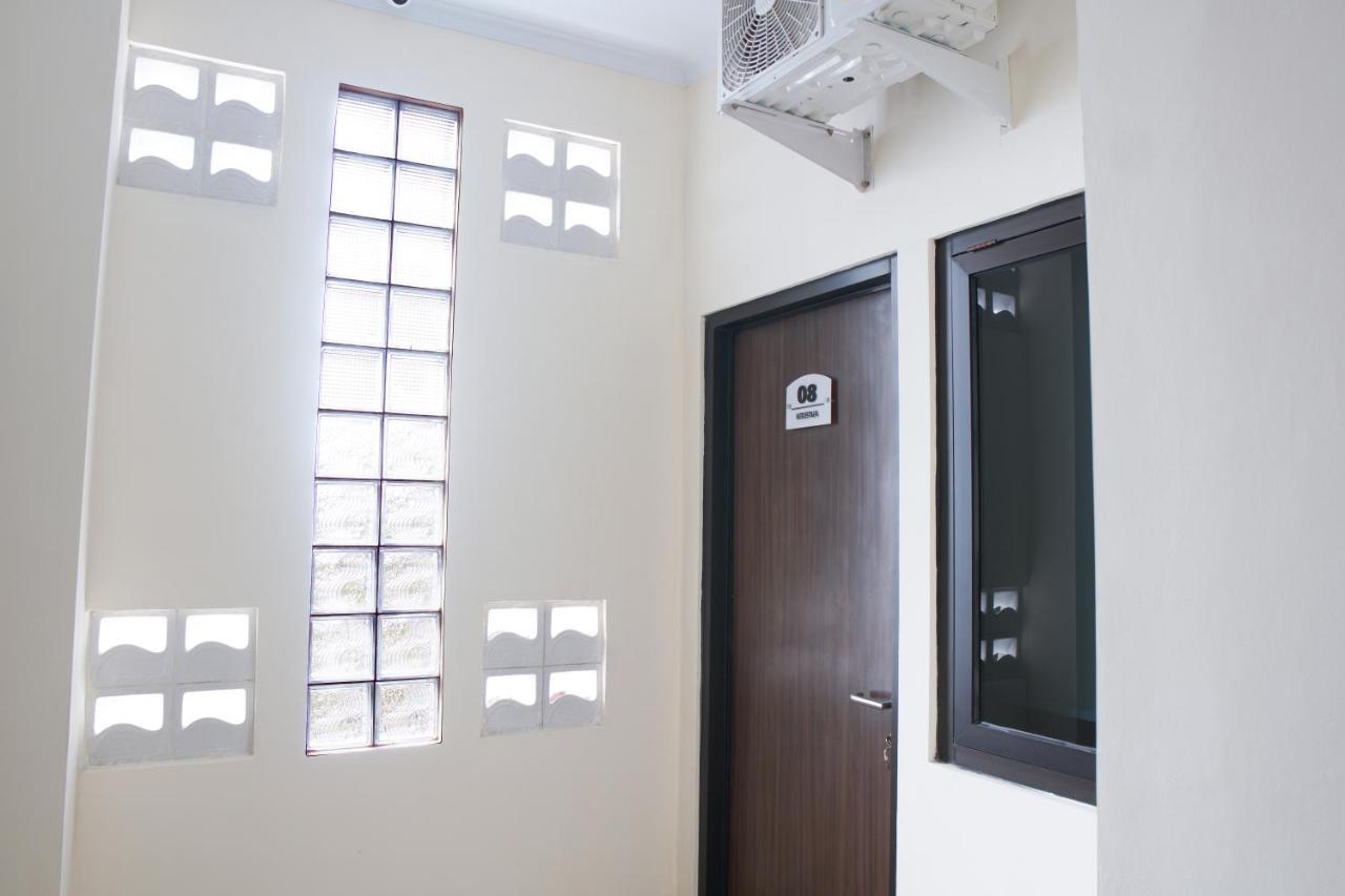 Kost Eksklusif Teduh Hostel Yogyakarta Luaran gambar