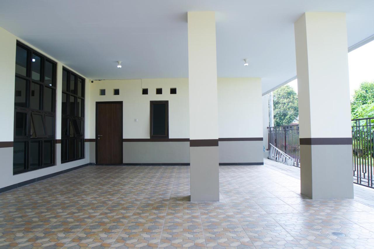Kost Eksklusif Teduh Hostel Yogyakarta Luaran gambar